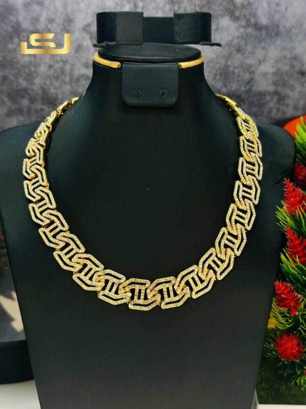 Unique Cuban Necklace - Very Sophisticated Quality Solid Cuban Necklace + Original Steel Pendant and Bracelet - Image 3