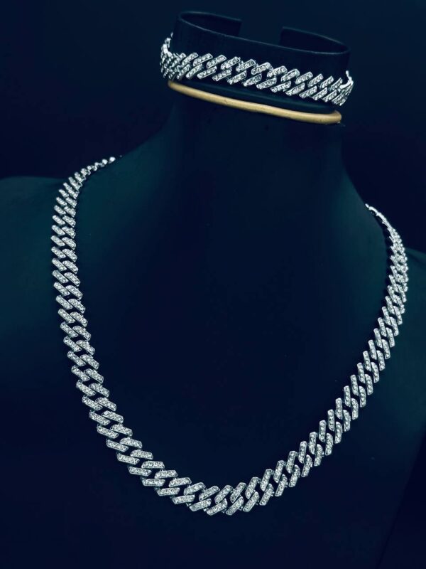 Unisex Cuban Necklace - Trending Necklace For Men And Women, Comes with Its Matching Bracelet - Image 3
