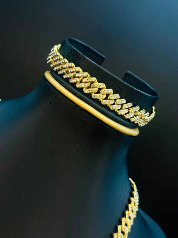 Unisex Cuban Necklace - Trending Necklace For Men And Women, Comes with Its Matching Bracelet - Image 4